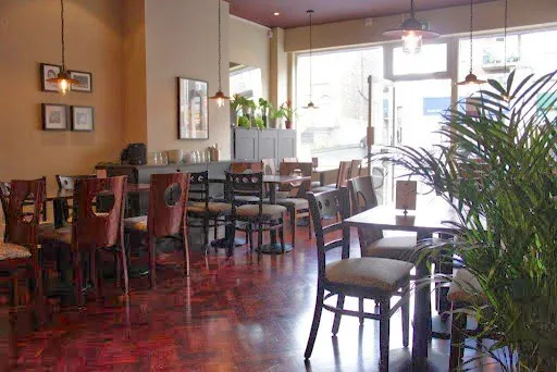 BookNoFees: Εστιατόριο – Camile – Dublin – Καμήλες, φωτογραφία 1