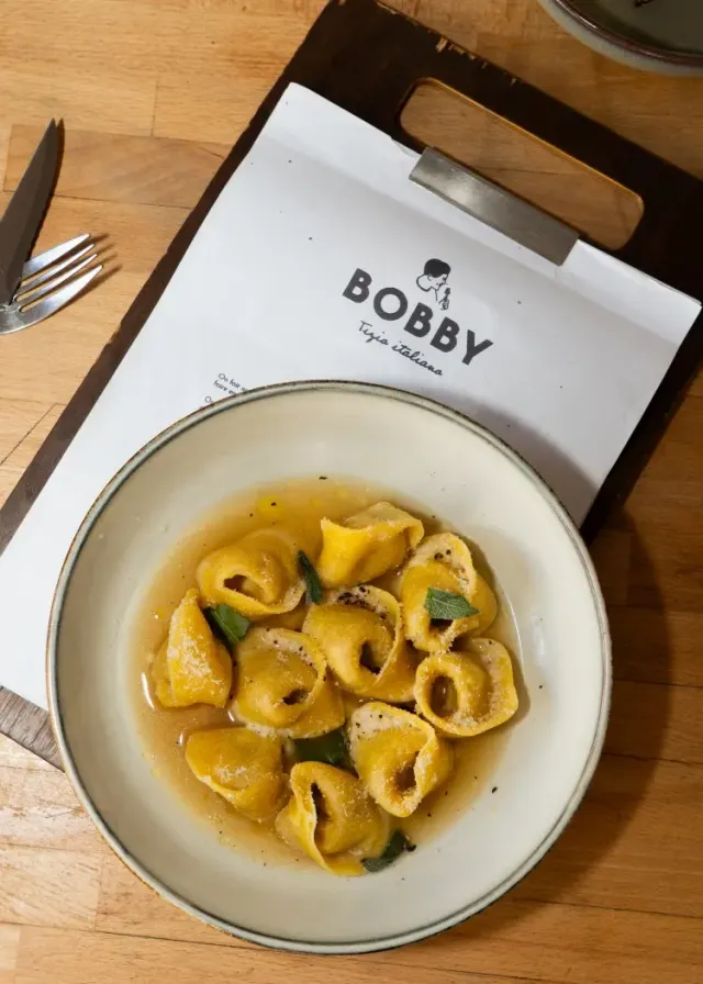 BookNoFees: Εστιατόριο – Bobby – Paris – Μικρούλη, φωτογραφία 3