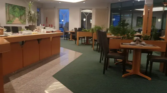 BookNoFees: Εστιατόριο – Feldschlößchen Hotel – Geseke – Ξενοδοχείο Feldschlößchen, φωτογραφία 3