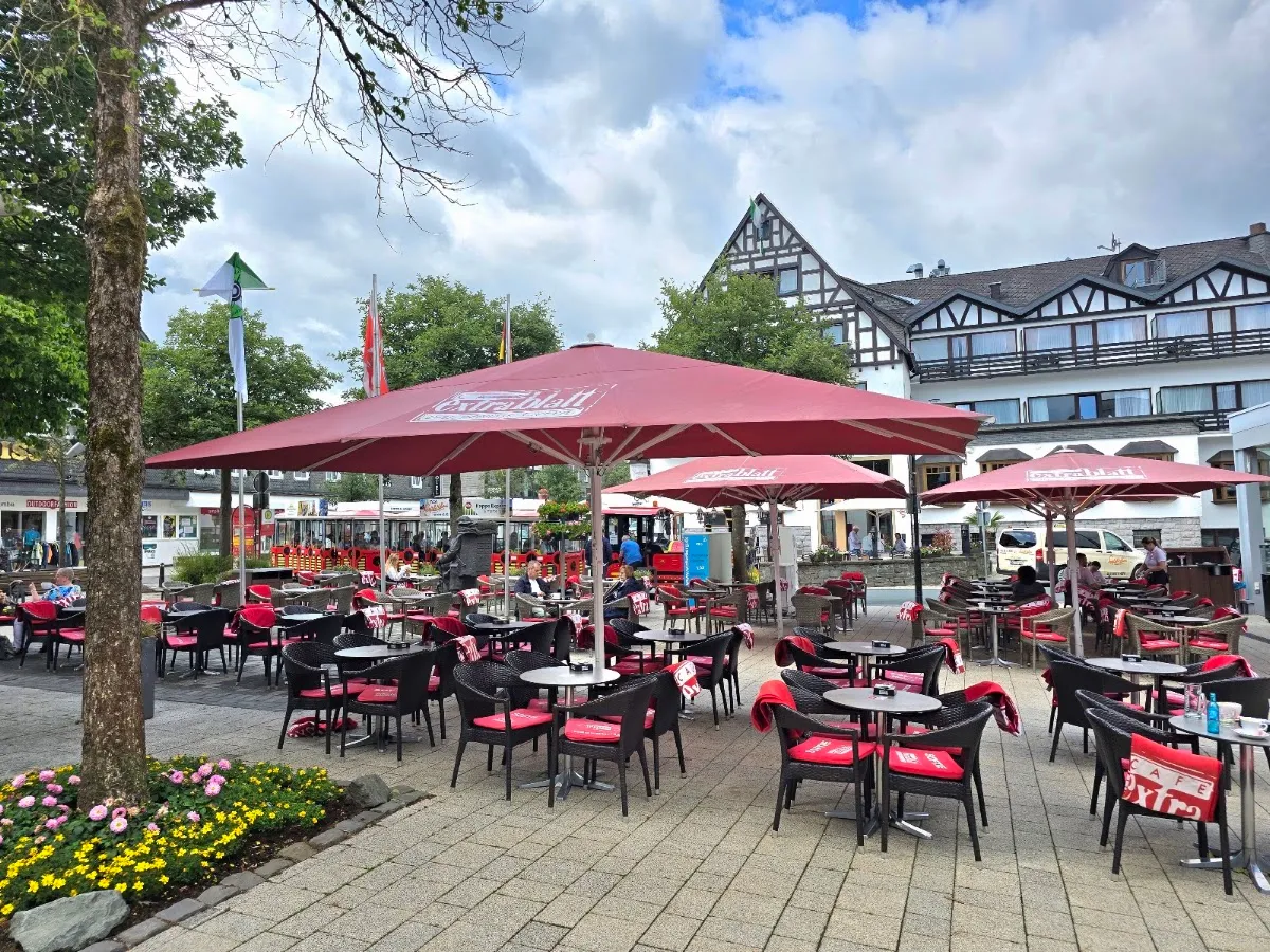 BookNoFees: Εστιατόριο – Cafe Extrablatt Winterberg – Winterberg – Cafe Extrablatt, Winterberg, φωτογραφία 1