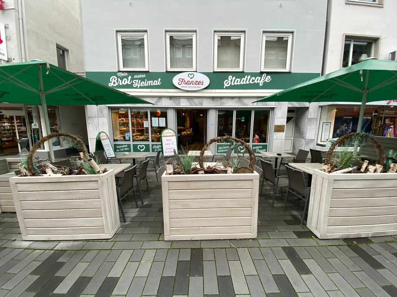 BookNoFees: Αρτοποιείο – Bäckerei & Café Franzes – Meschede – Αρτοποιείο & Καφετέρια Franzes, φωτογραφία 1