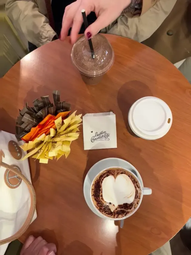 BookNoFees: Καφετέρια – Butlers Chocolate Café – Dublin – Butlers Chocolate Café, φωτογραφία 3