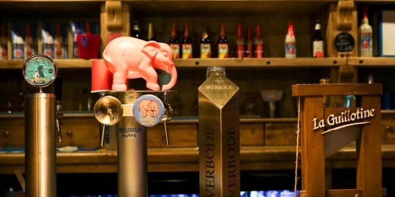 BookNoFees: Καφετέρια – Delirium Cafè – Rome – Delirium Cafè, φωτογραφία 1