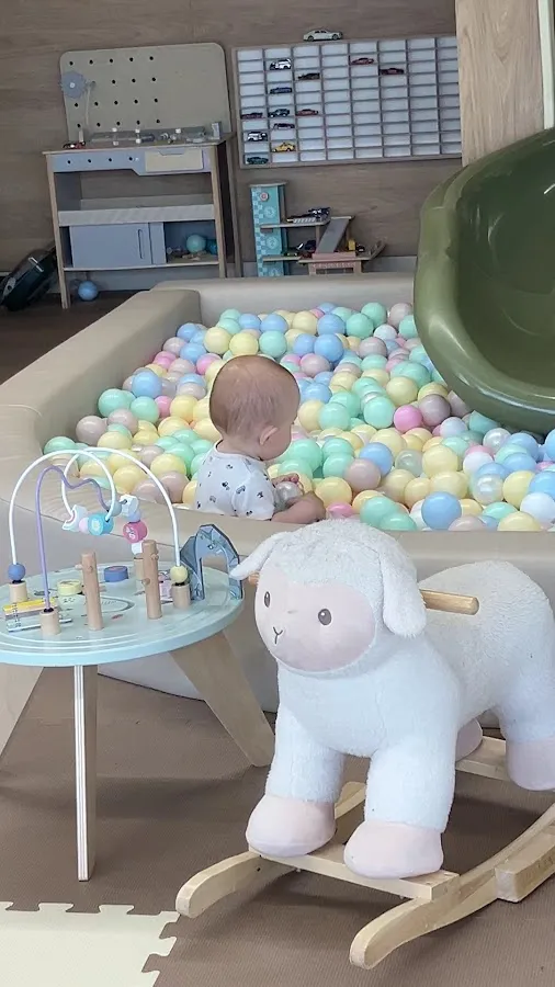 BookNoFees: Καφετέρια – Bunny Kids Cafe – Bratislava – Bunny Kids Cafe, φωτογραφία 3