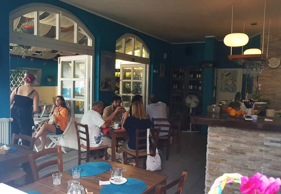 BookNoFees: Καφετέρια – Cafe Capri – Ljubljana – Cafe Capri, φωτογραφία 1