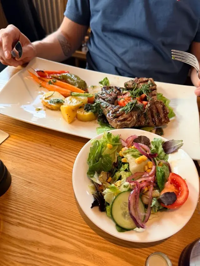 BookNoFees: Εστιατόριο – Ristorante da Filippo – Olsberg – Εστιατόριο «Da Filippo», φωτογραφία 2