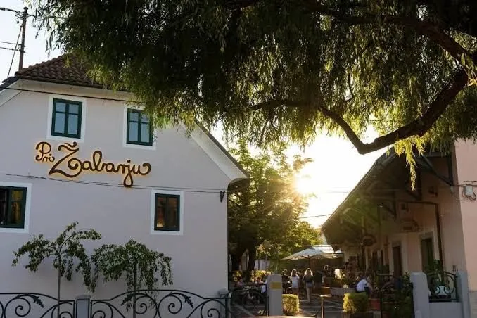 BookNoFees: Εστιατόριο – Gostilna Pri Žabarju – Ljubljana – Εστιατόριο «Pri Žabarju», φωτογραφία 1