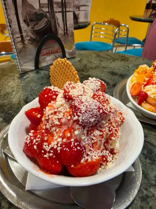 BookNoFees: Παγωτό – Casto Fabio Italienisches Eiscafé – Marsberg – Casto Fabio Ιταλικό καφέ-παγωτατζίδικο, φωτογραφία 2