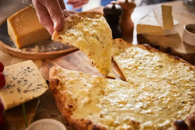 BookNoFees: Εστιατόριο – Antica Pizza – Bucharest – Παλιά Πίτσα, φωτογραφία 2