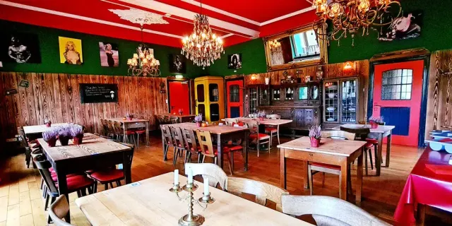 BookNoFees: Εστιατόριο – Friedchens Gasthof – Warstein-Niederbergheim – Το πανδοχείο του Φρίντχεν, φωτογραφία 2