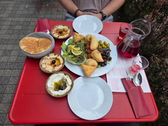 BookNoFees: Εστιατόριο – Arabeska – Bratislava – Arabeska, φωτογραφία 2