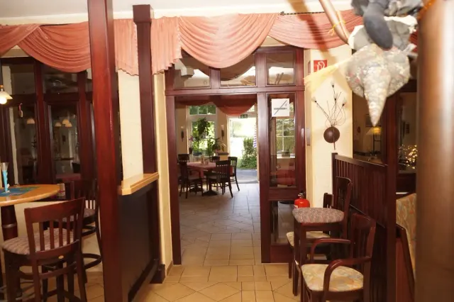BookNoFees: Εστιατόριο – SchwarzBrenner – Marsberg – SchwarzBrenner, φωτογραφία 3