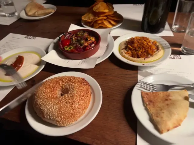 BookNoFees: Εστιατόριο – Agora – London – Τώρα, φωτογραφία 3