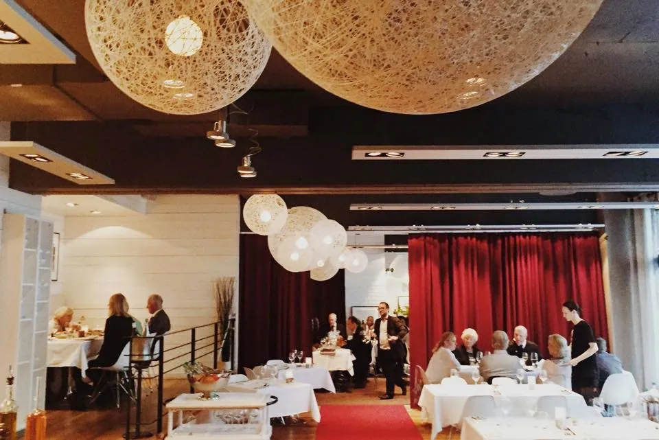 BookNoFees: Εστιατόριο – Brasserie Mares – Oslo – Μπρασερί Mares, φωτογραφία 1