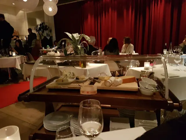 BookNoFees: Εστιατόριο – Brasserie Mares – Oslo – Μπρασερί Mares, φωτογραφία 3