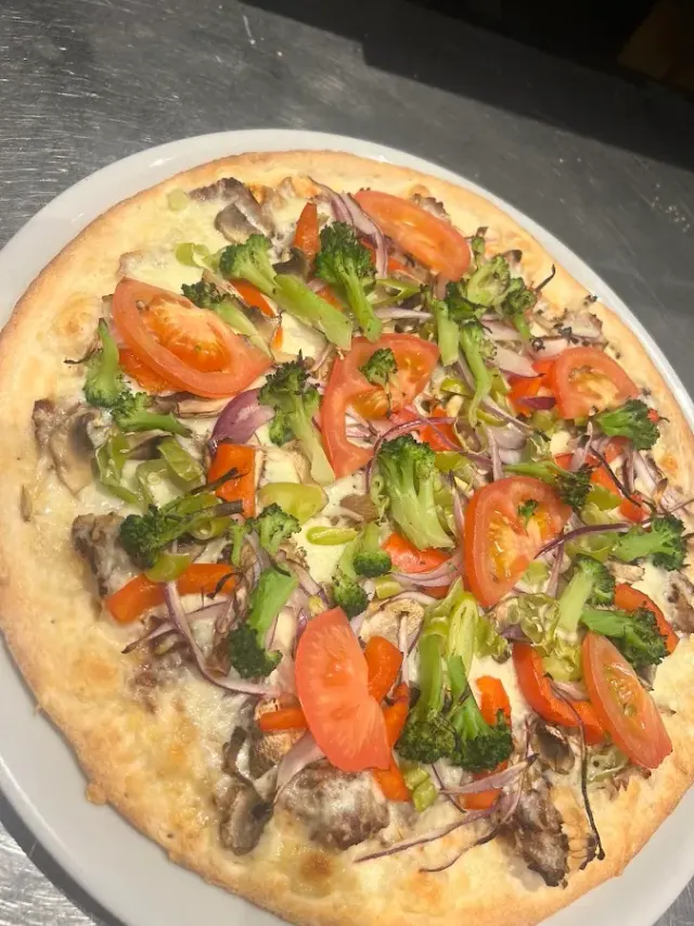 BookNoFees: Εστιατόριο – Pizza Milano – Meschede – Πίτσα Μιλάνο, φωτογραφία 2
