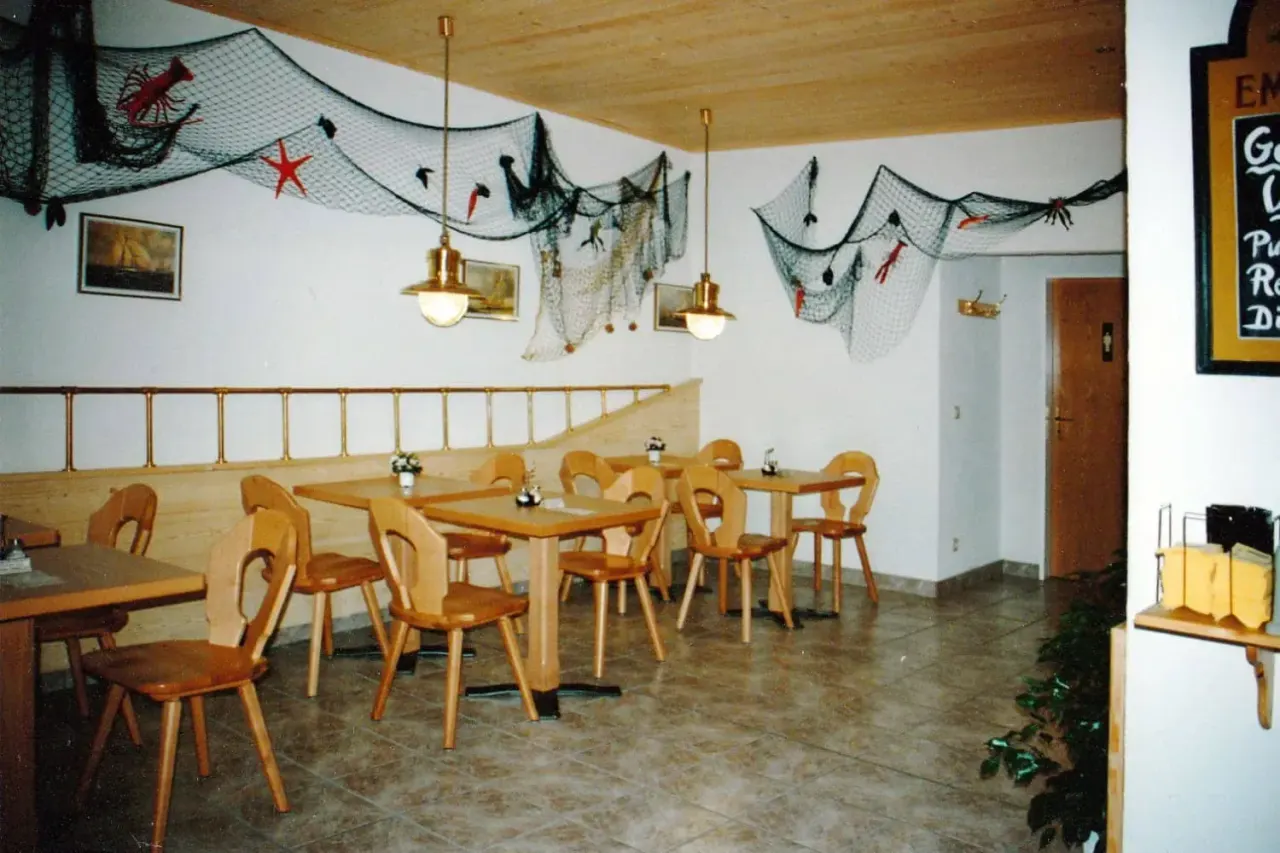 BookNoFees: Εστιατόριο – Fischrestaurant Hansekogge – Attendorn – Εστιατόριο με ψάρια «Hansekogge», φωτογραφία 1