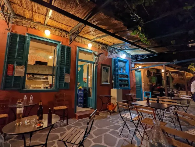 BookNoFees: Καφετέρια – Καφενείο Sabir – Athens – Καφενείο Sabir, φωτογραφία 2