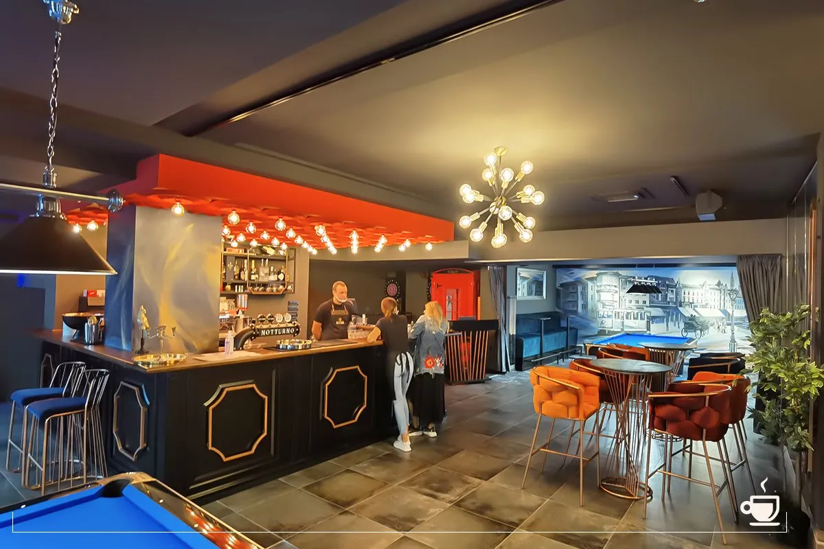 BookNoFees: Καφετέρια – Cafe & billiard bar Notturno – Zagreb – Καφετέρια & μπιλιάρδο «Notturno», φωτογραφία 1