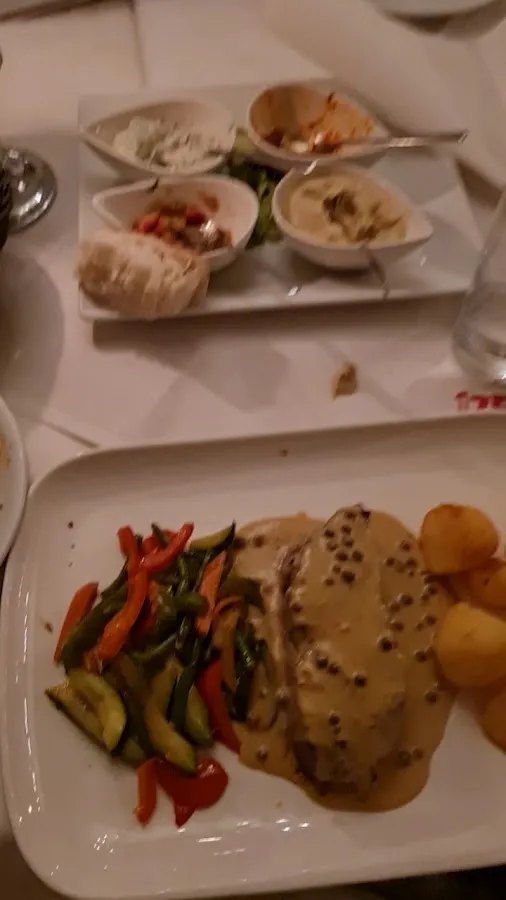 BookNoFees: Εστιατόριο – Bosporus Restaurant – Dortmund – Εστιατόριο «Bosporus», φωτογραφία 3