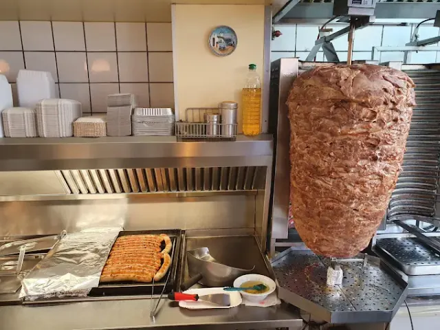 BookNoFees: Εστιατόριο – Grillstube Korfu – Warstein-Sichtigvor – Grillstube Κέρκυρα, φωτογραφία 3