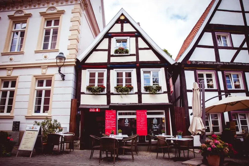 BookNoFees: Καφετέρια – Café Zum kleinen Häuschen – Soest – Καφετέρια «Zum kleinen Häuschen», φωτογραφία 1