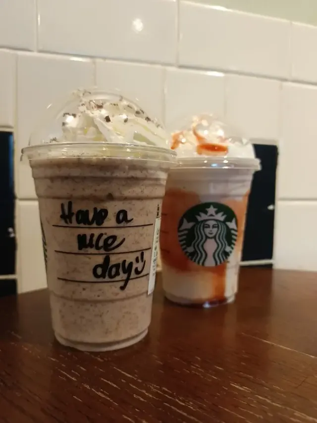 BookNoFees: Καφετέρια – Starbucks – Dublin – Starbucks, φωτογραφία 2