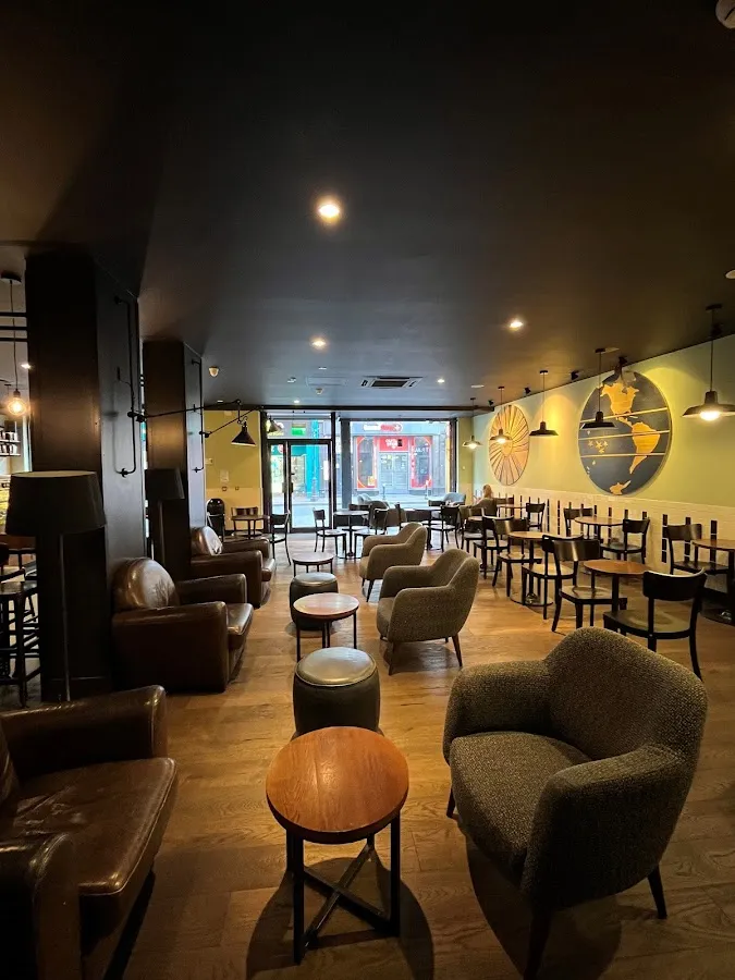 BookNoFees: Καφετέρια – Starbucks – Dublin – Starbucks, φωτογραφία 1