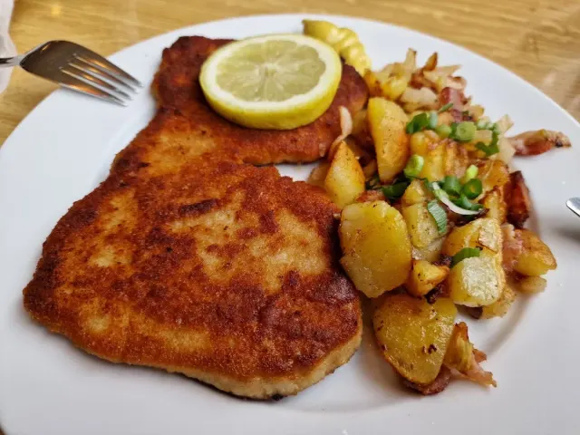 BookNoFees: Σνακ μπαρ – Huberta-Grill – Brilon – Huberta-Grill, φωτογραφία 3