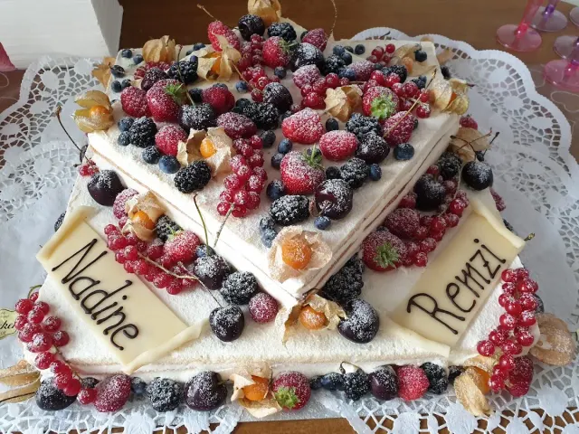 BookNoFees: Αρτοποιείο – Bäckerei & Café Becker – Meschede – Αρτοποιείο & Καφετέρια Becker, φωτογραφία 3