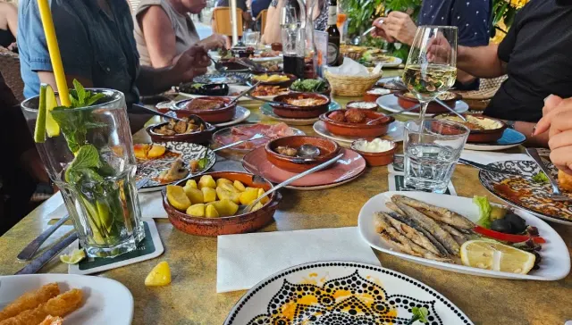 BookNoFees: Εστιατόριο – Cafe Blond – Recklinghausen – Cafe Blond, φωτογραφία 2