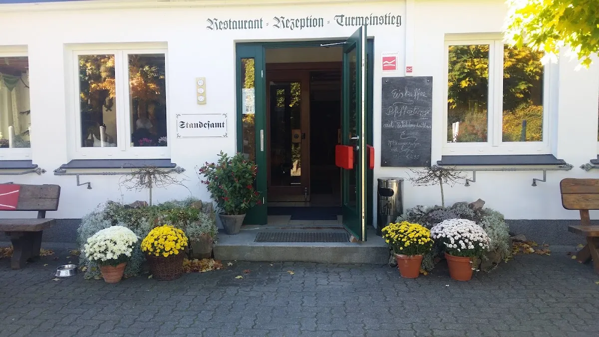 BookNoFees: Εστιατόριο – Rhein-Weser-Turm – Kirchhundem – Πύργος Ρήνου-Βέζερ, φωτογραφία 1