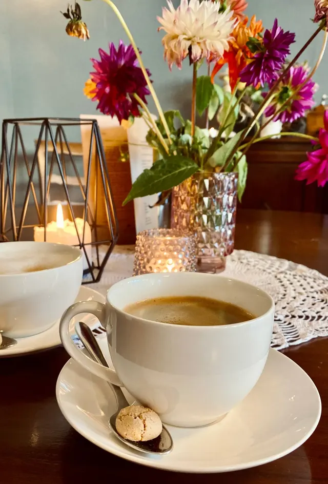 BookNoFees: Καφετέρια – Café Buuck – Rüthen – Βιβλίο για τον καφέ, φωτογραφία 3