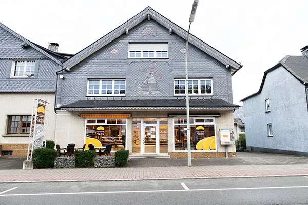 BookNoFees: Bäckerei Café Adolph, Bestwig