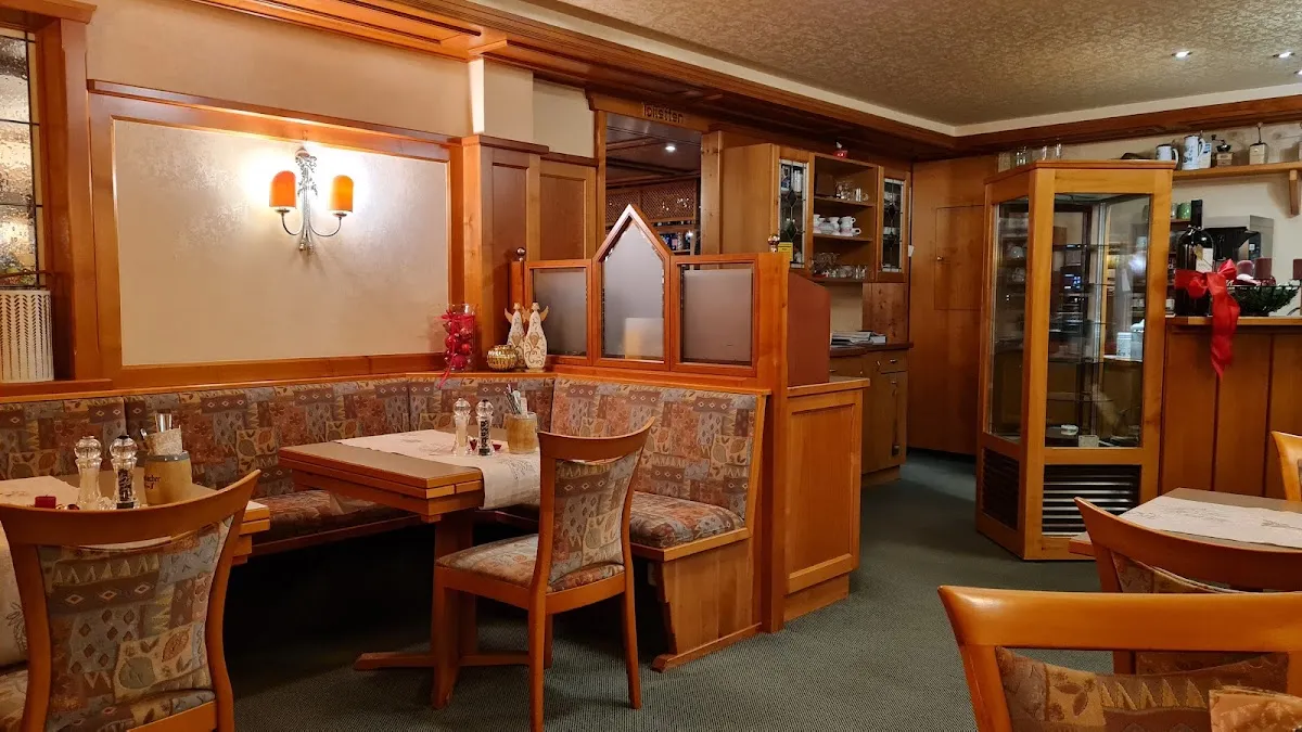 BookNoFees: Εστιατόριο – Restaurant Clemens – Winterberg – Εστιατόριο Clemens, φωτογραφία 1