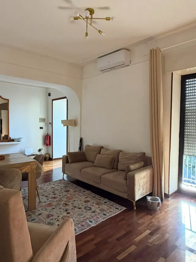 BookNoFees: Denize bakan, balkonlu şık daire – Castellammare Di Stabia