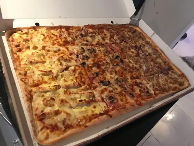 BookNoFees: Atıştırmalık büfesi – Chilli Grill – Sundern-Hachen – Chilli Grill, fotoğraf 4
