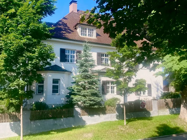 BookNoFees: Friedberg Eski Şehir Konutu – Friedberg